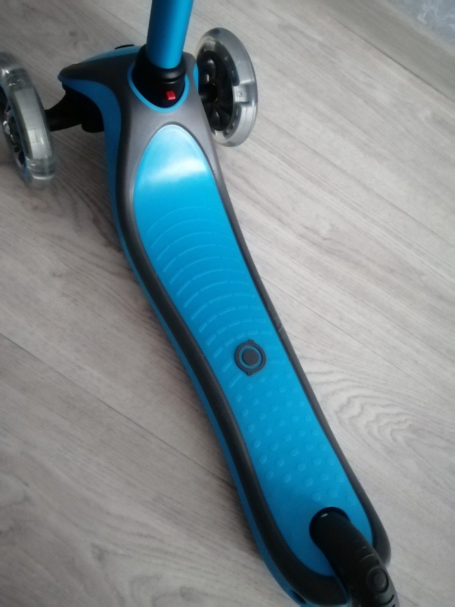 самокат globber primo plus. трёхколесный самокат globber master lights pink. Globber самокат трехколесный. Globber light. Globber light.